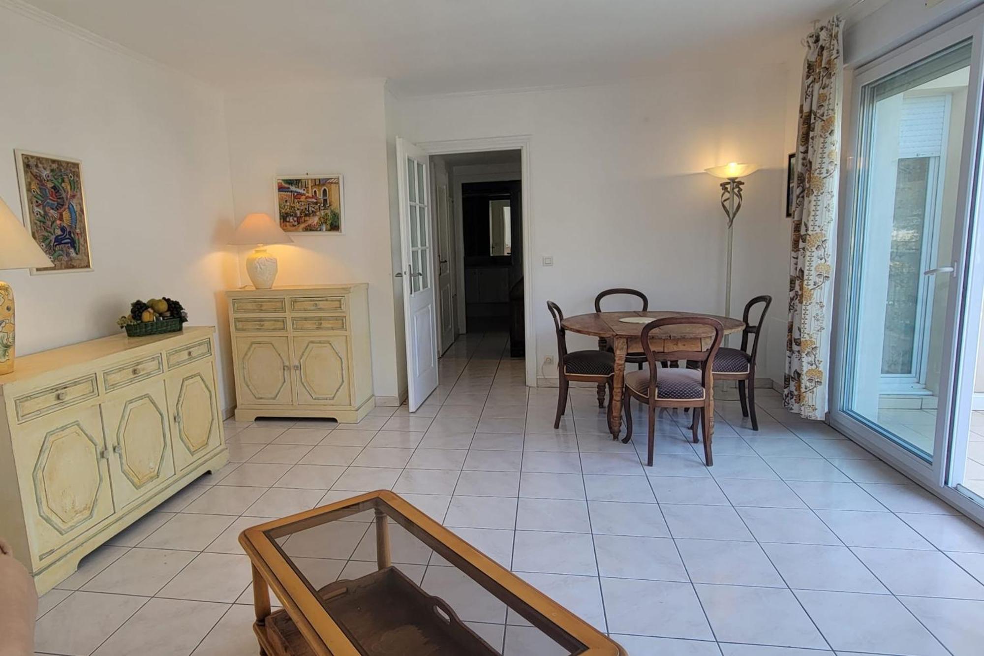 Appartement 2 With Pool And Balcony In *